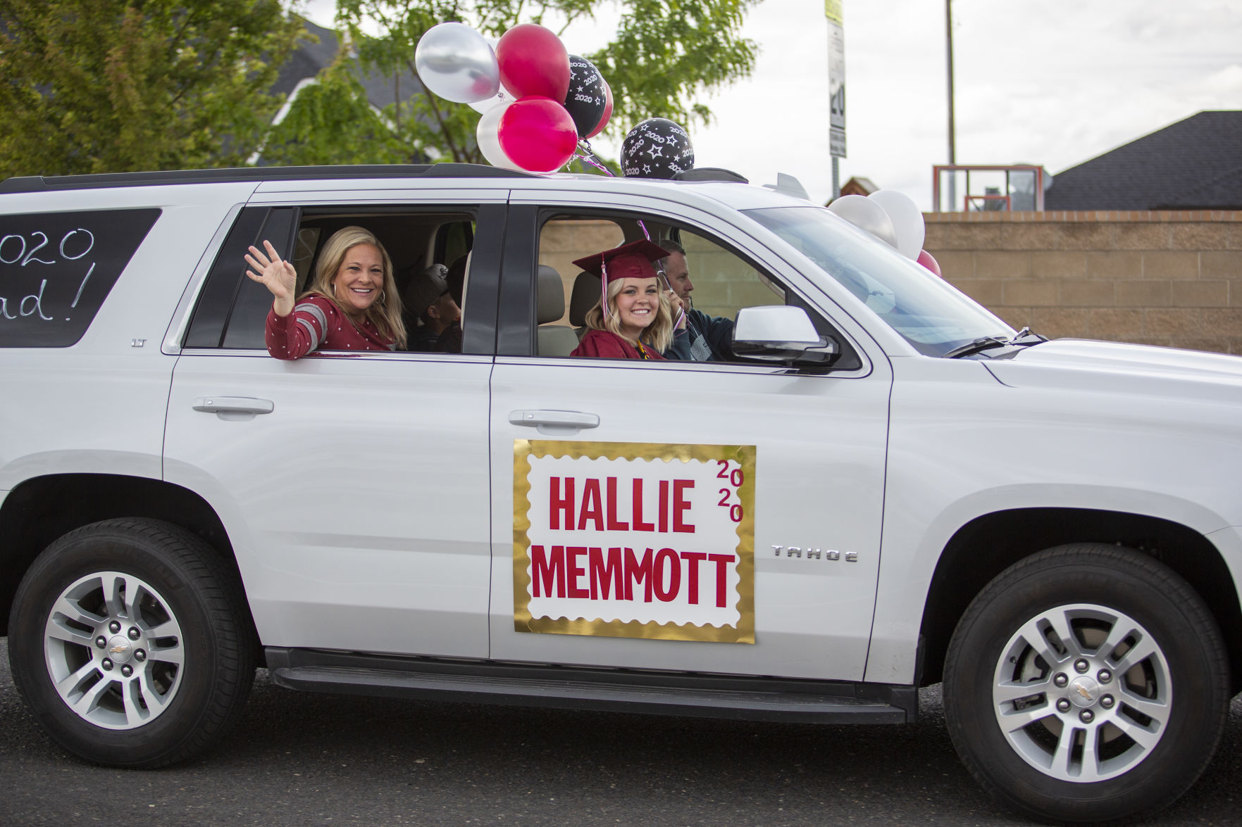 Canyon Ridge seniors honored in graduation parade